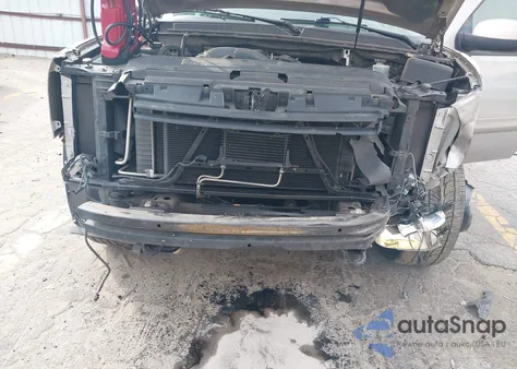 2009 GMC Yukon Slt1 z USA, uszkodzony, nr VIN 1GKFC330X9R147664